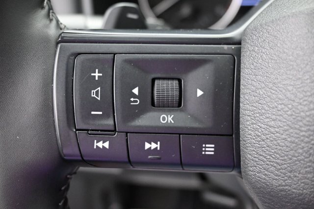 Used 2025 Nissan Rogue SV FWD image 17