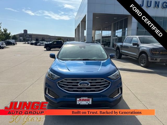 Certified 2024 Ford Edge Titanium AWD/4WD image 2