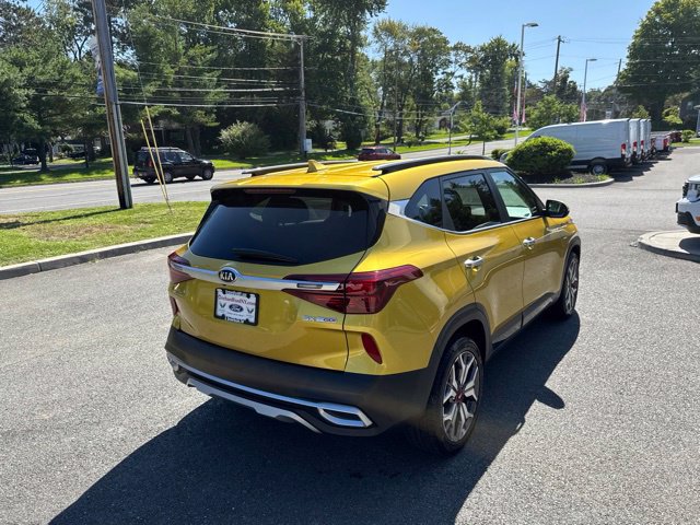 Used 2021 Kia Seltos SX w/ SX Sunroof Package AWD/4WD image 7