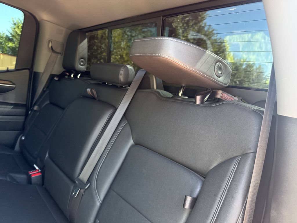 Used 2023 Chevrolet Silverado 1500 RST w/ Redline Edition AWD/4WD image 19