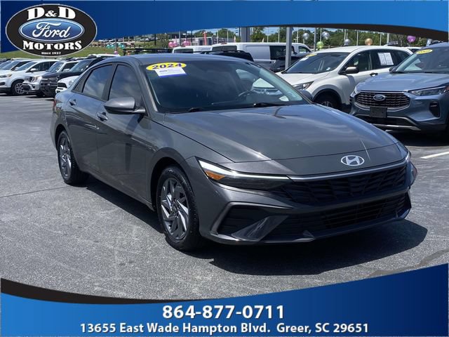 Used 2024 Hyundai Elantra SEL FWD image 1