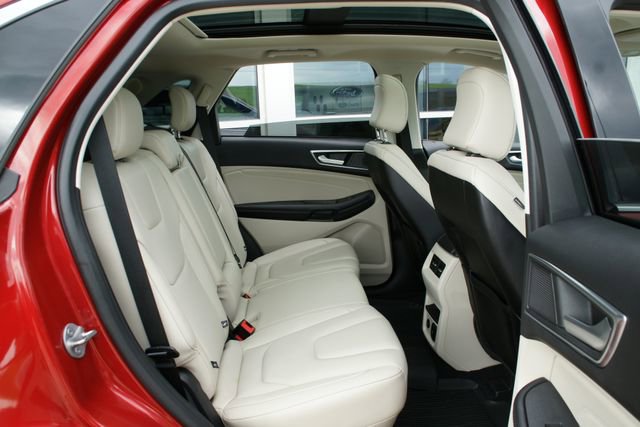 Certified 2022 Ford Edge Titanium w/ Class II Trailer Tow Package image 35