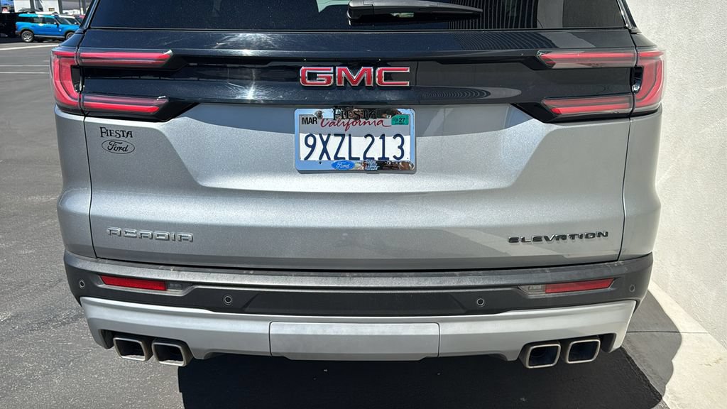 Used 2025 GMC Acadia Elevation FWD image 8