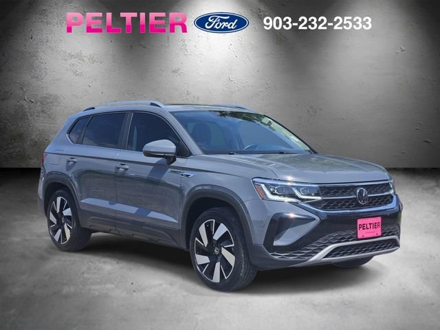 Used 2024 Volkswagen Taos SEL AWD/4WD image 1