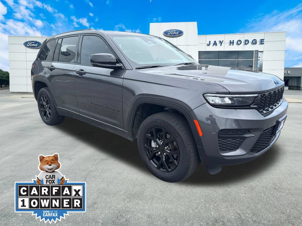 Used 2025 Jeep Grand Cherokee Altitude
