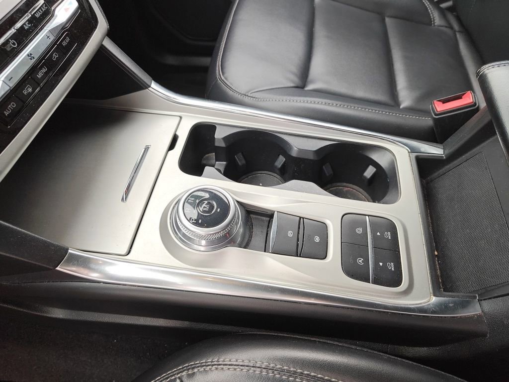 Certified 2021 Ford Explorer XLT image 12