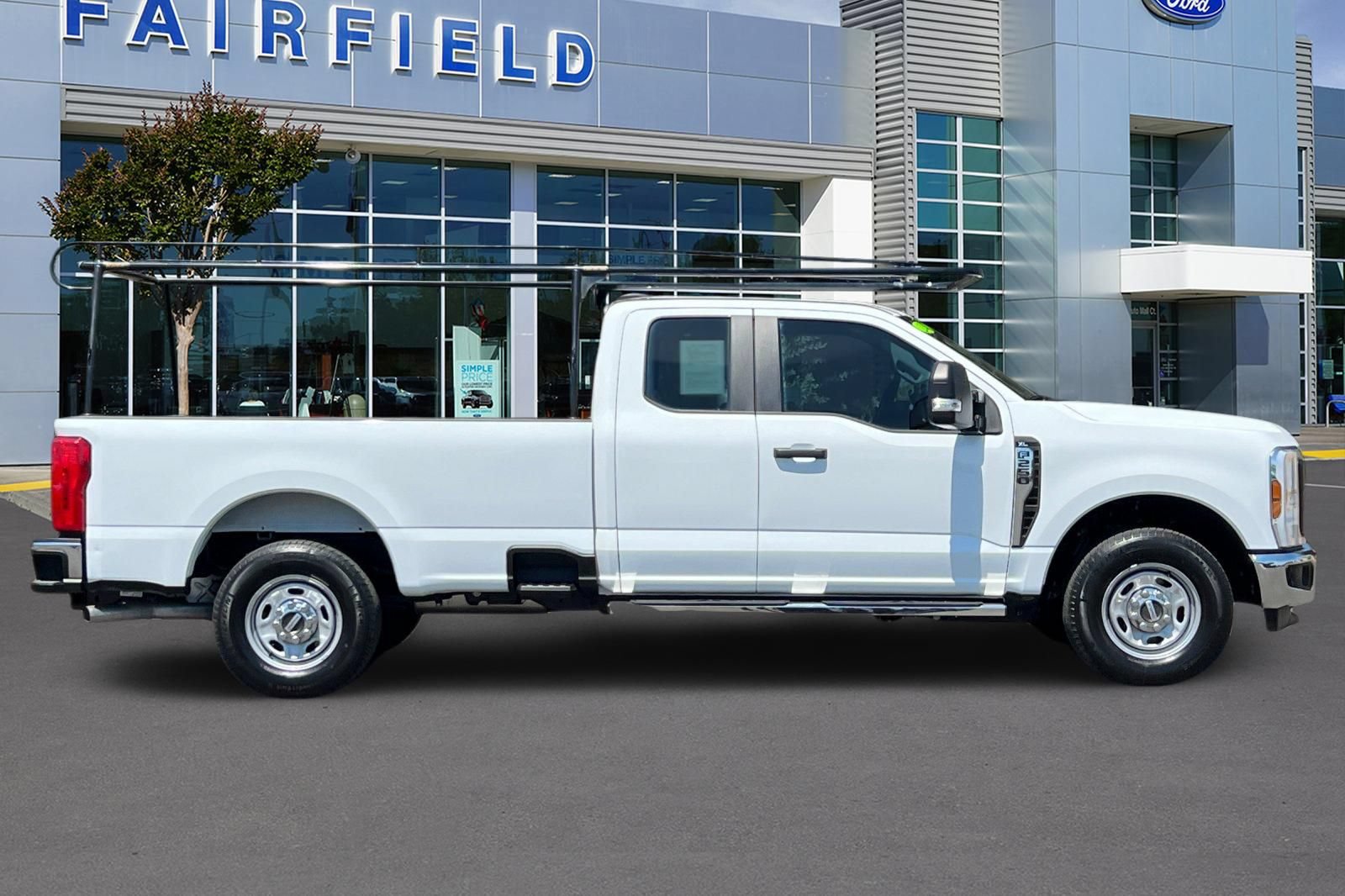 Certified 2024 Ford F250 XL w/ XL Chrome Package RWD image 7