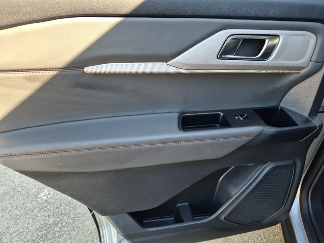 Certified 2025 Ford Explorer Active w/ Active Comfort Package RWD image 29
