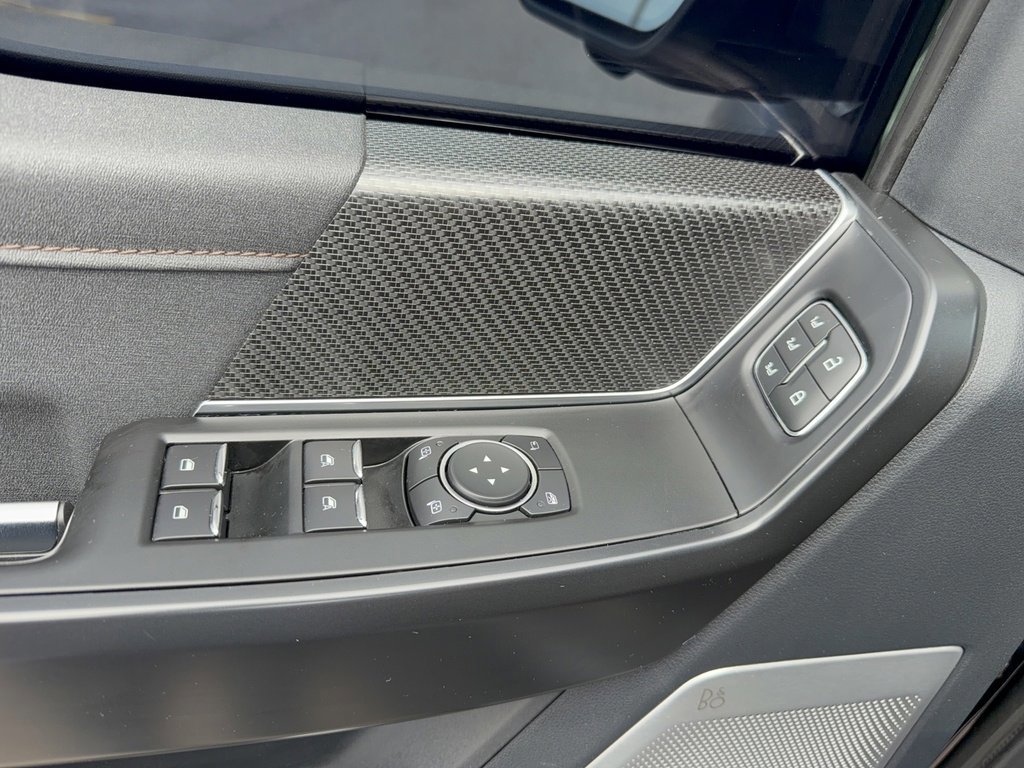 Certified 2022 Ford F150 Raptor w/ Equipment Group 801A High image 9