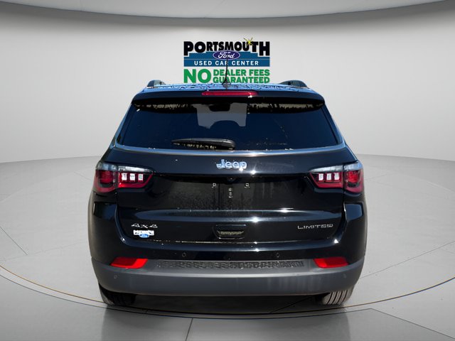 Used 2025 Jeep Compass Limited AWD/4WD image 11