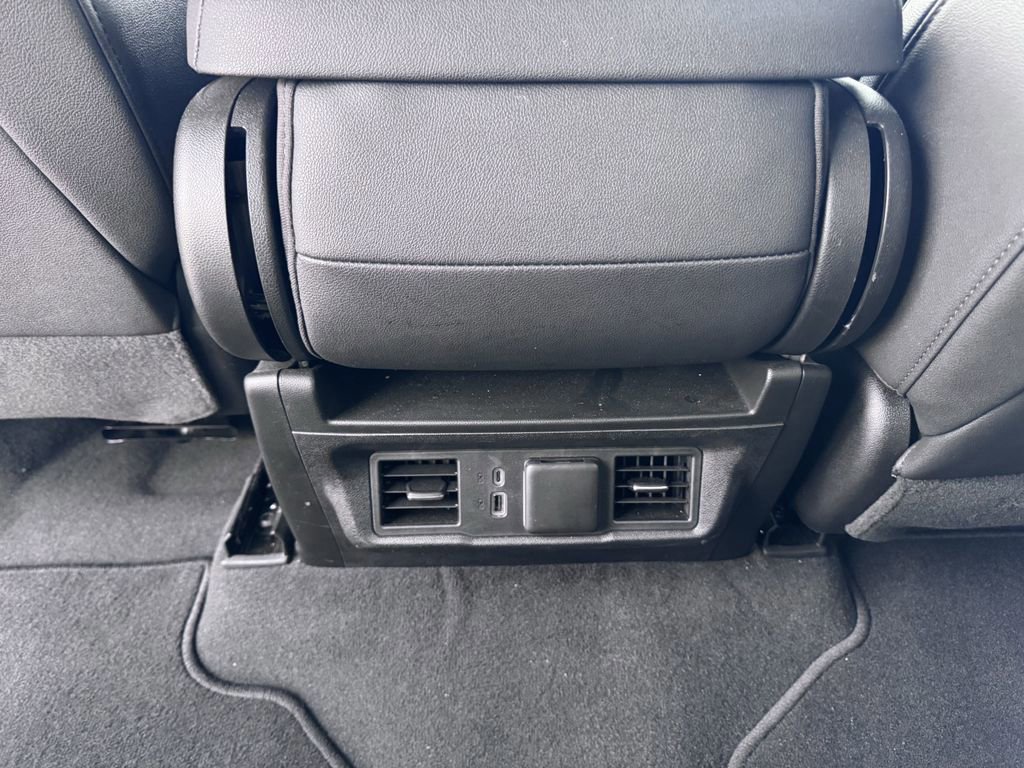 Used 2024 GMC Sierra 1500 SLT image 30