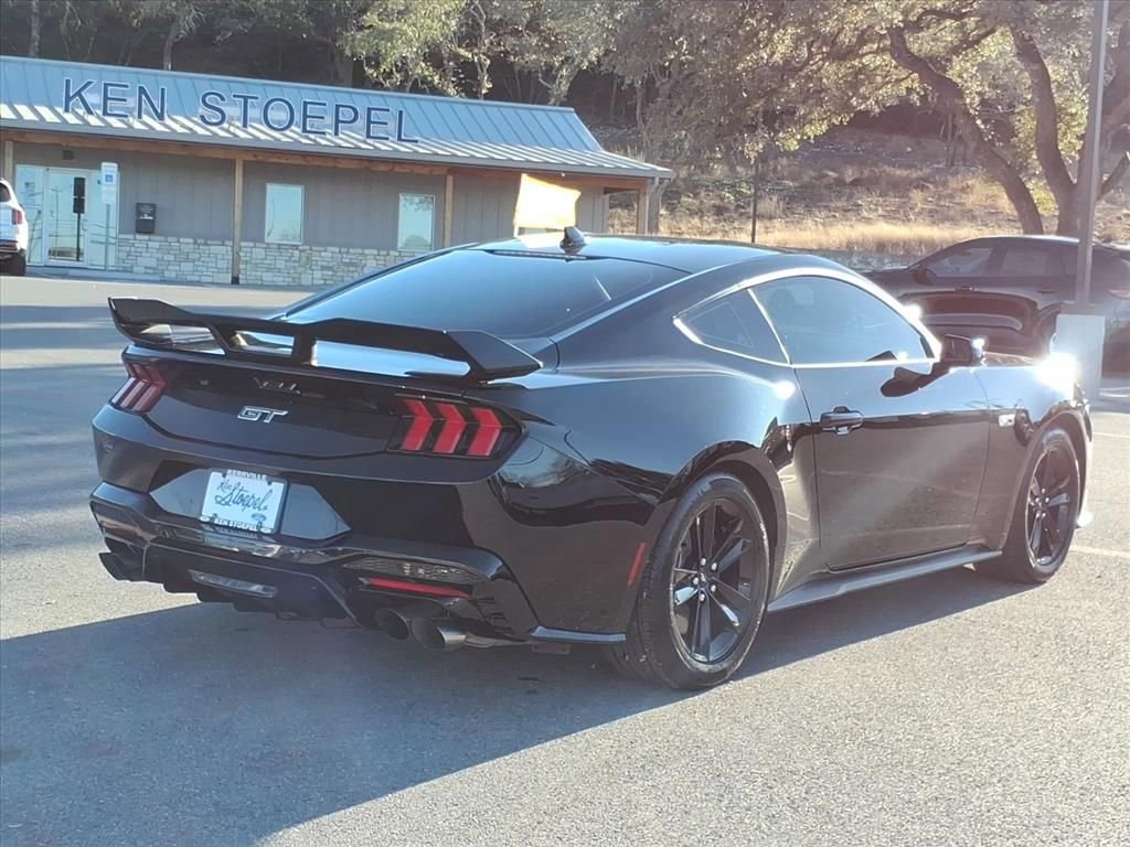 Certified 2025 Ford Mustang GT image 4