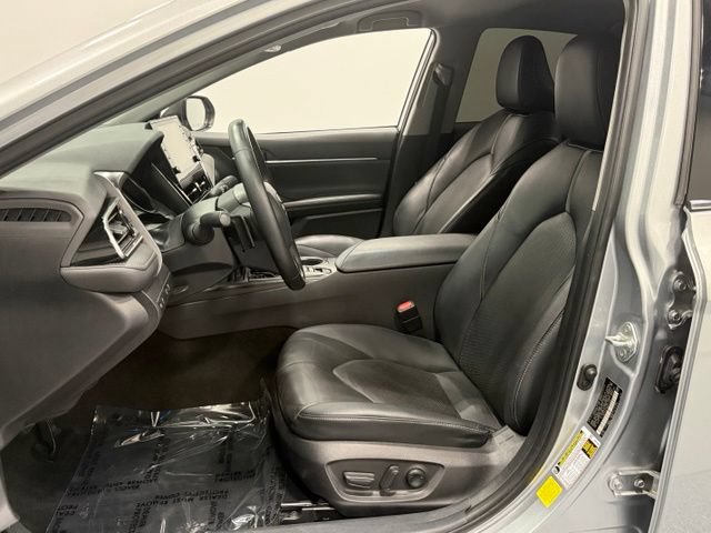 Used 2021 Toyota Camry XSE FWD image 14