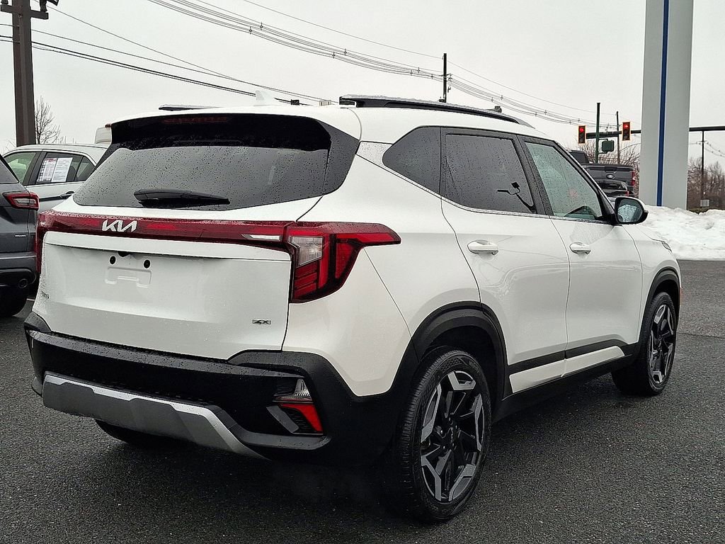 Used 2024 Kia Seltos SX w/ SX Sunroof Package image 4