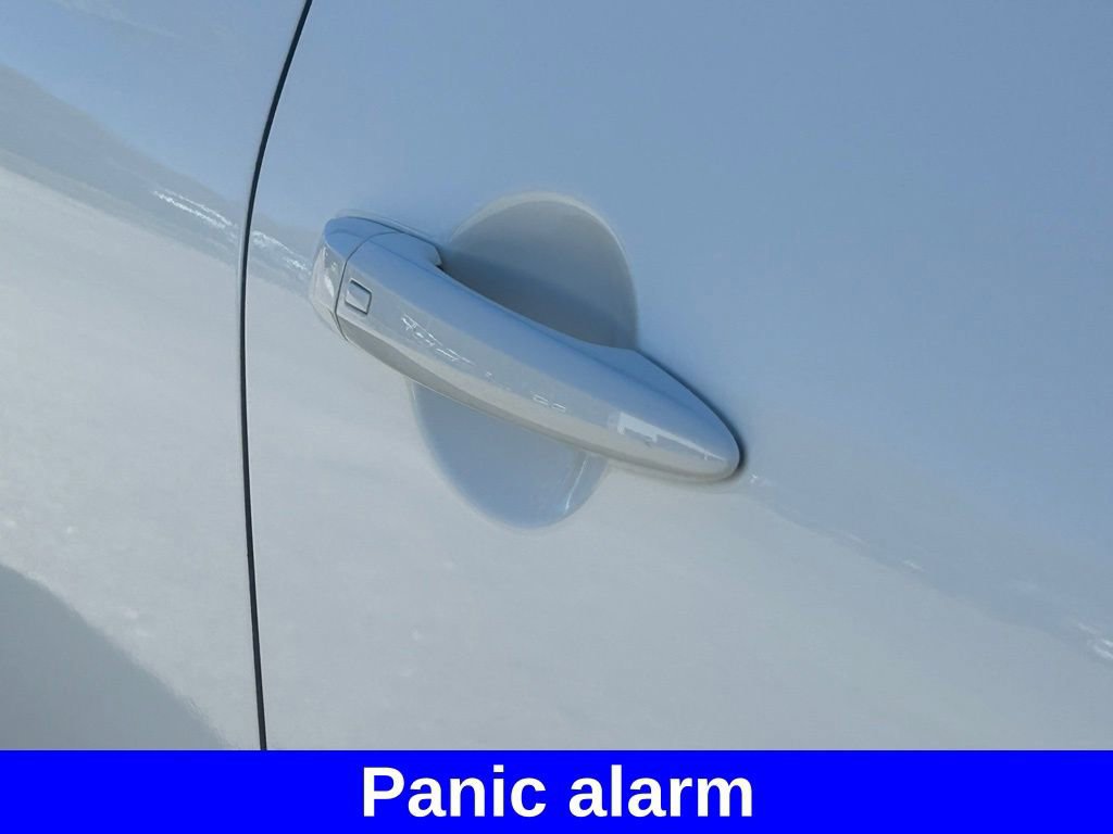 Used 2025 Nissan Pathfinder SV image 19