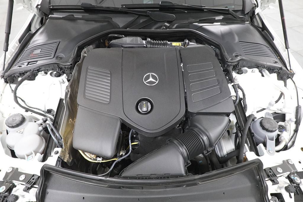 Used 2025 Mercedes-Benz C 300 4MATIC Sedan image 35