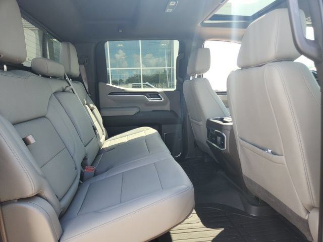 Used 2024 GMC Sierra 1500 SLT AWD/4WD image 13