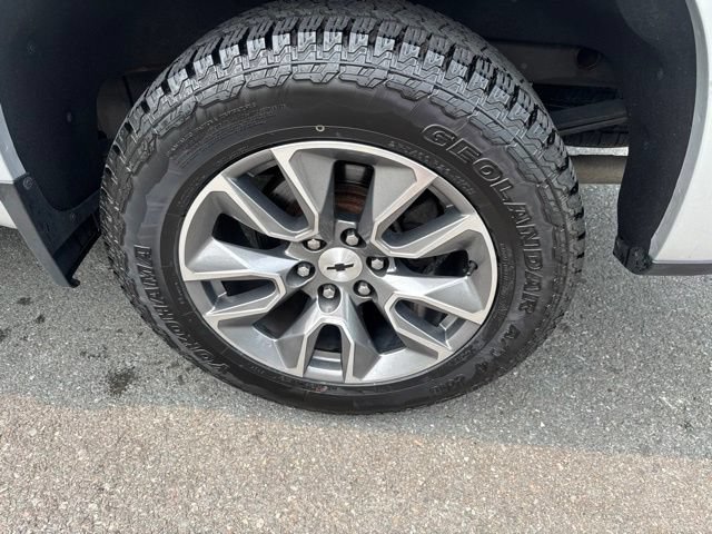 Used 2019 Chevrolet Silverado 1500 RST AWD/4WD image 11