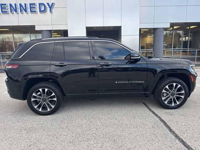 Used 2022 Jeep Grand Cherokee Overland w/ Luxury Tech Group IV image 6