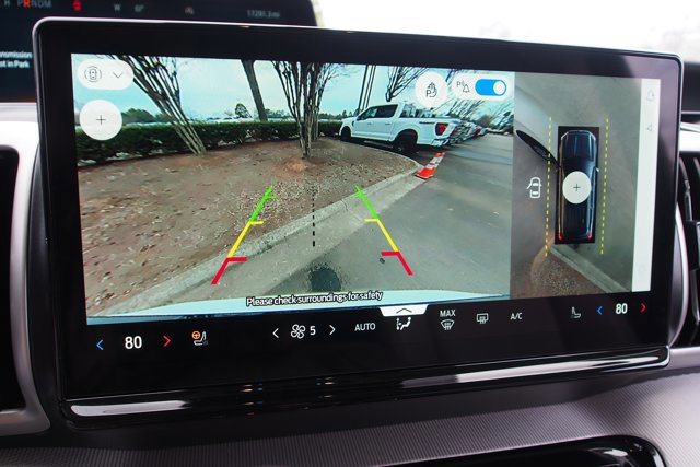 Certified 2025 Ford Expedition Active image 33