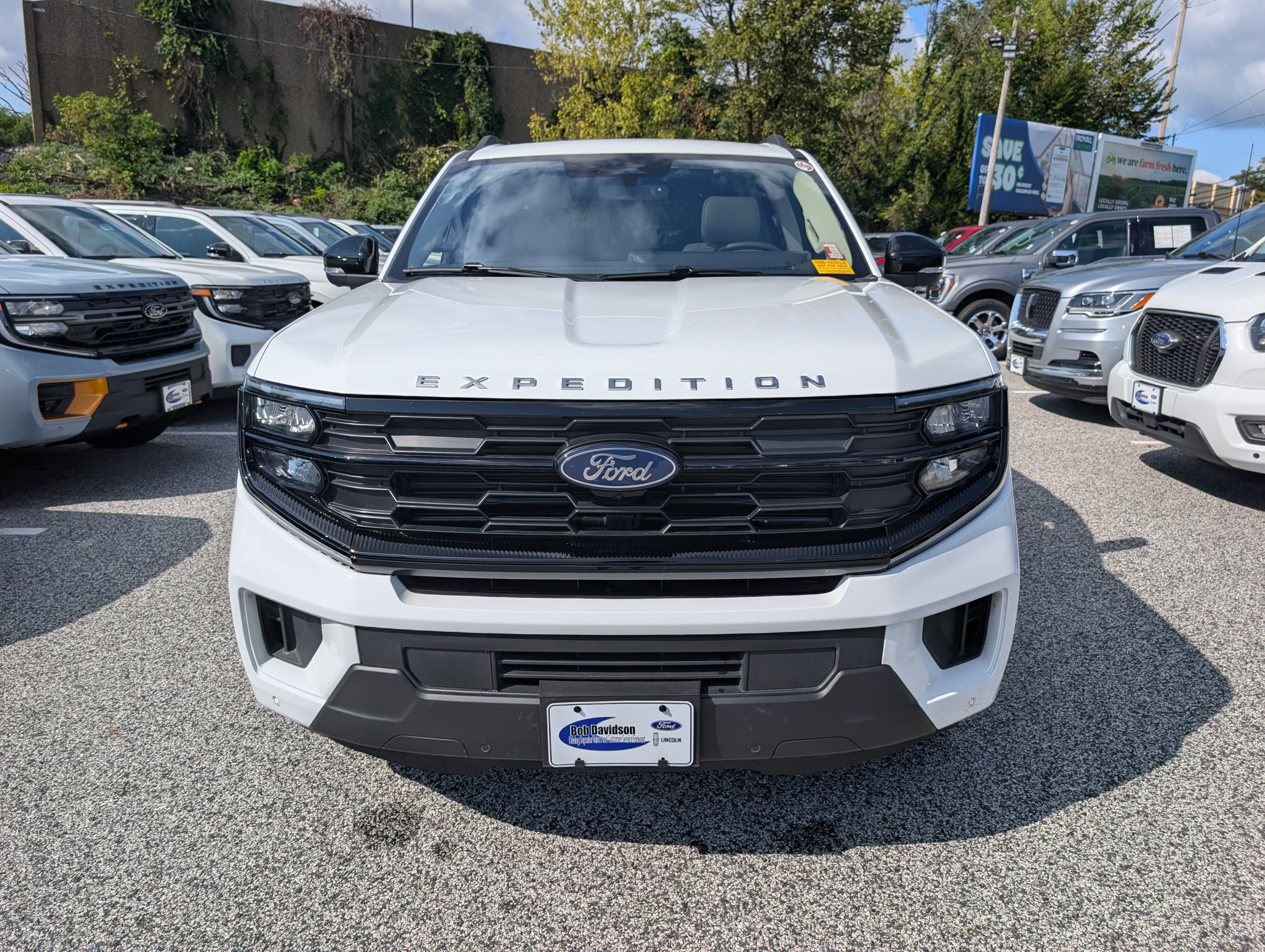 Certified 2025 Ford Expedition Active AWD/4WD image 10