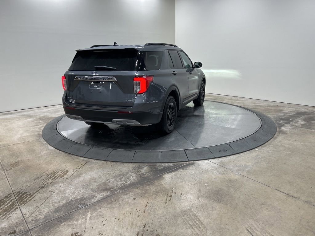 Certified 2023 Ford Explorer XLT w/ Equipment Group 202A image 5