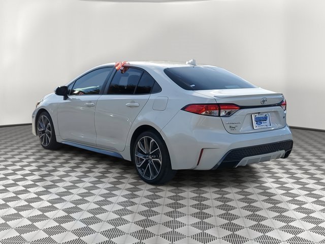 Used 2020 Toyota Corolla SE image 2