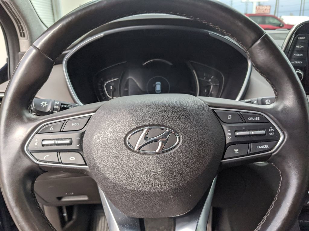 Used 2020 Hyundai Santa Fe Limited image 27