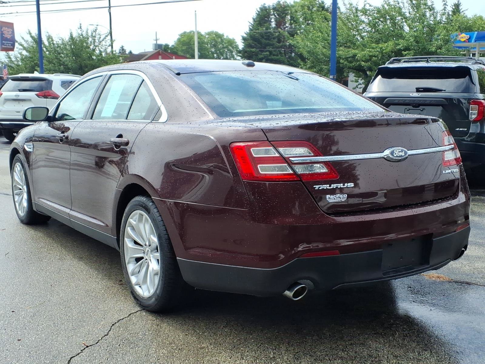 Certified 2018 Ford Taurus Limited FWD image 6