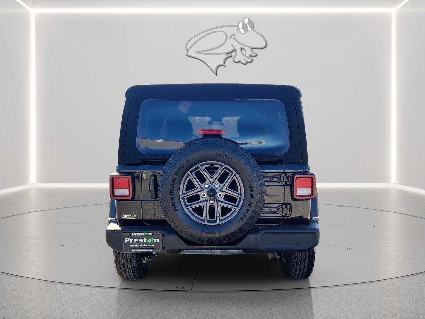 Used 2024 Jeep Wrangler Sport S image 4