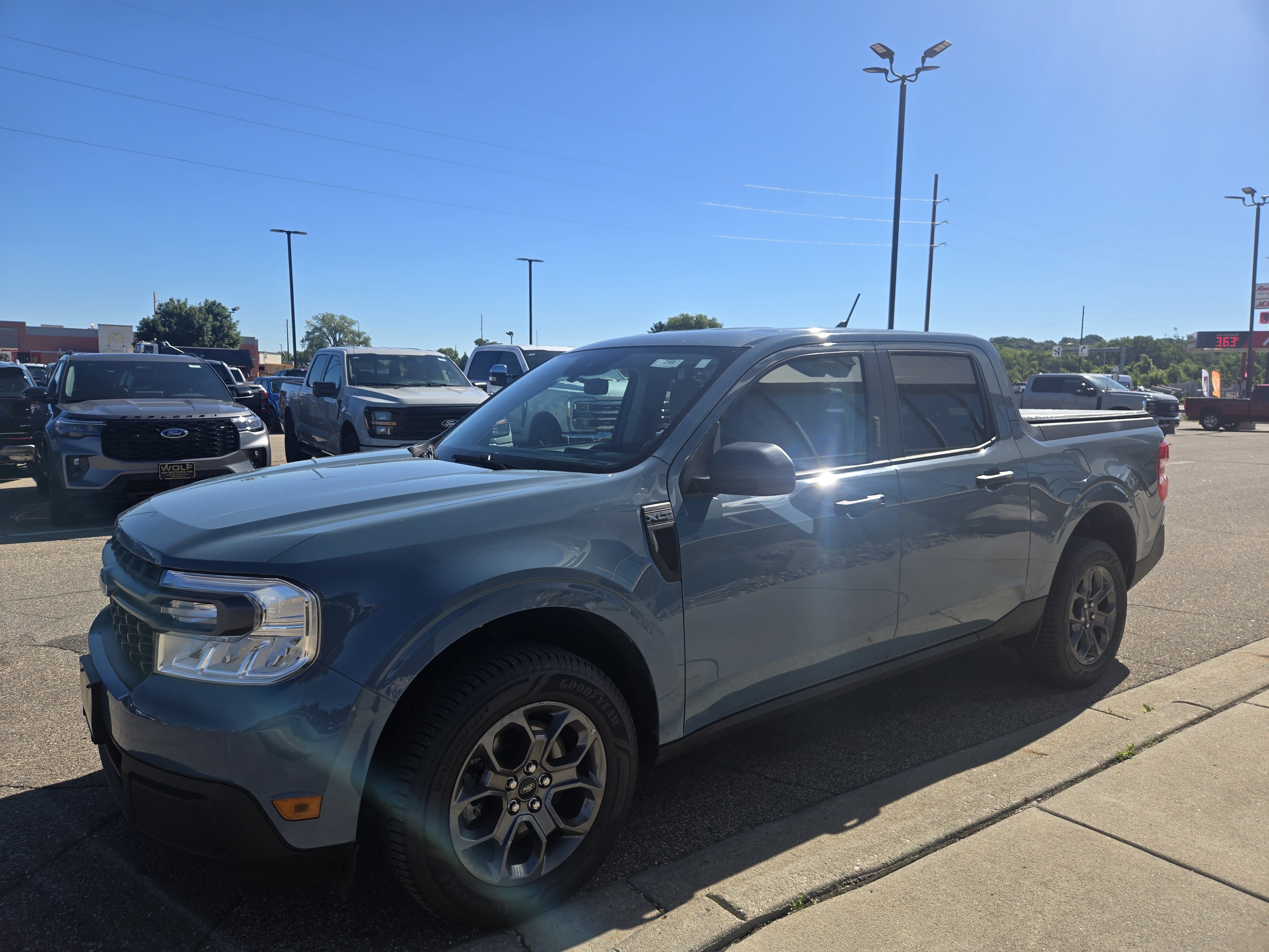 Certified 2022 Ford Maverick XLT w/ Equipment Group 300A Standard AWD/4WD image 3