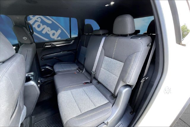 Used 2025 GMC Acadia Elevation w/ LPO, Floor Liner Package FWD image 23