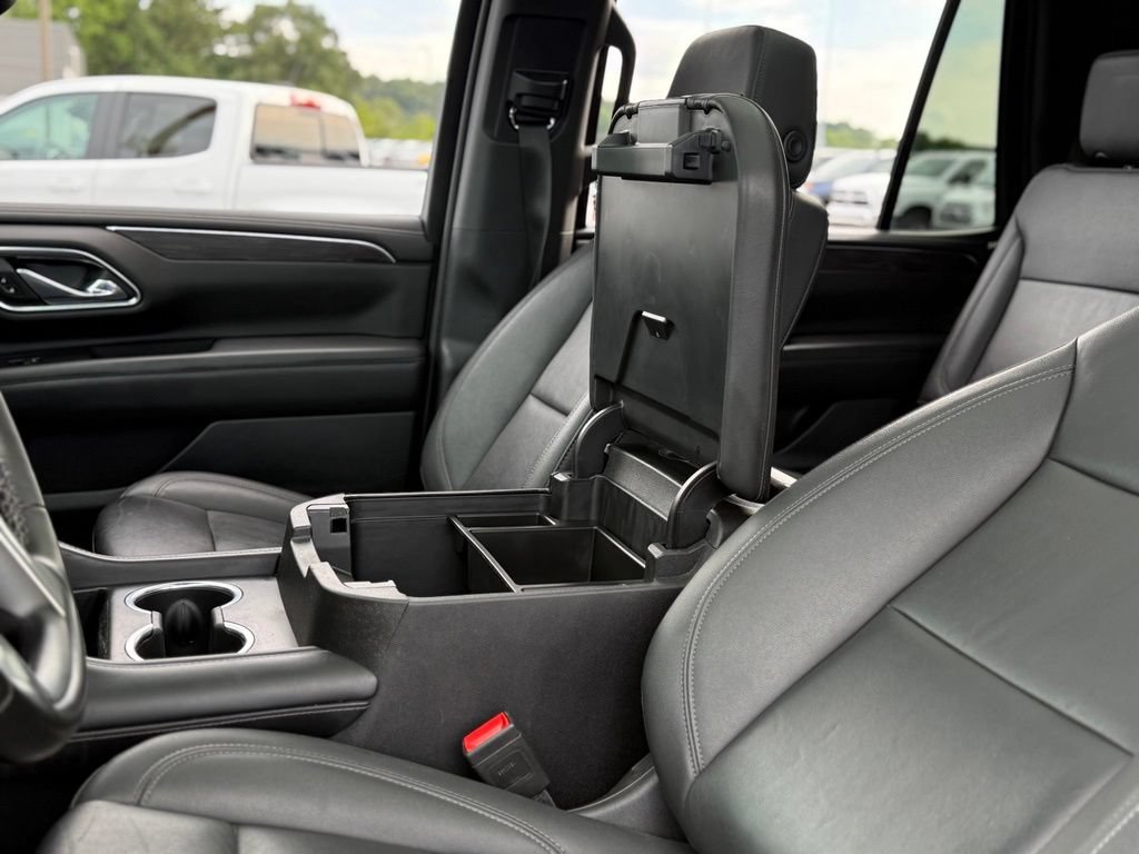 Used 2024 Chevrolet Tahoe Z71 w/ Luxury Package AWD/4WD image 32
