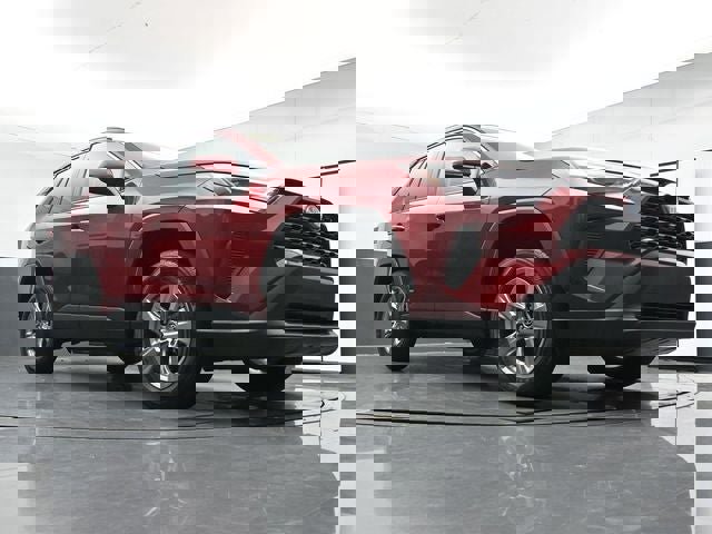 Used 2024 Toyota RAV4 XLE AWD/4WD image 22