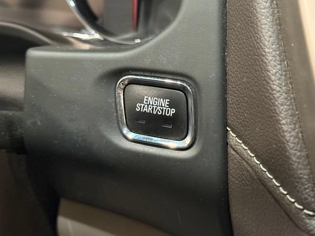 Used 2017 GMC Acadia Denali w/ Technology Package AWD/4WD image 17