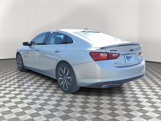 Used 2021 Chevrolet Malibu RS image 2
