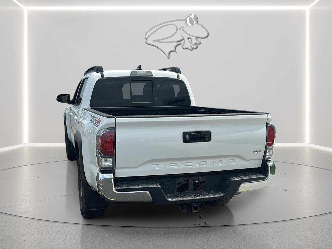 Used 2021 Toyota Tacoma TRD Off-Road AWD/4WD image 6