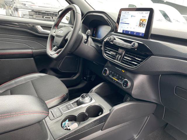 Certified 2025 Ford Escape ST-Line image 32