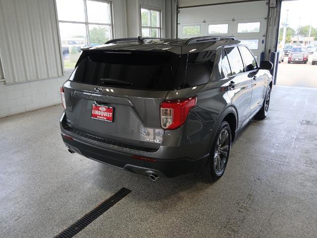 Certified 2023 Ford Explorer XLT w/ Equipment Group 202A image 5