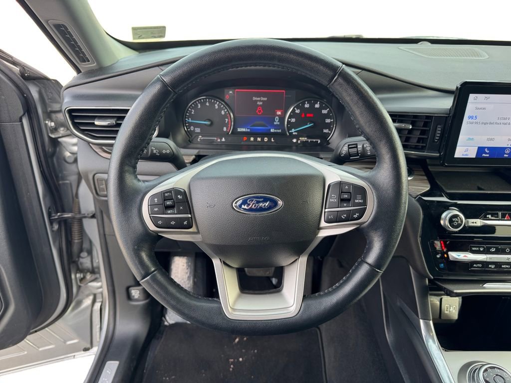 Certified 2022 Ford Explorer Limited w/ Equipment Group 301A image 12