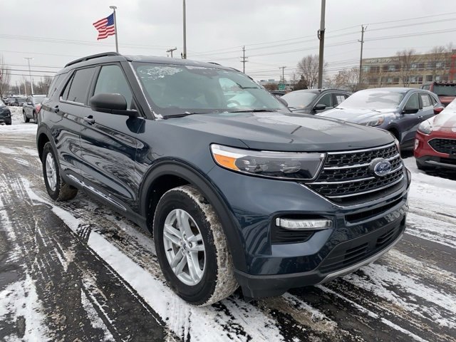 Certified 2022 Ford Explorer XLT w/ Equipment Group 202A image 1