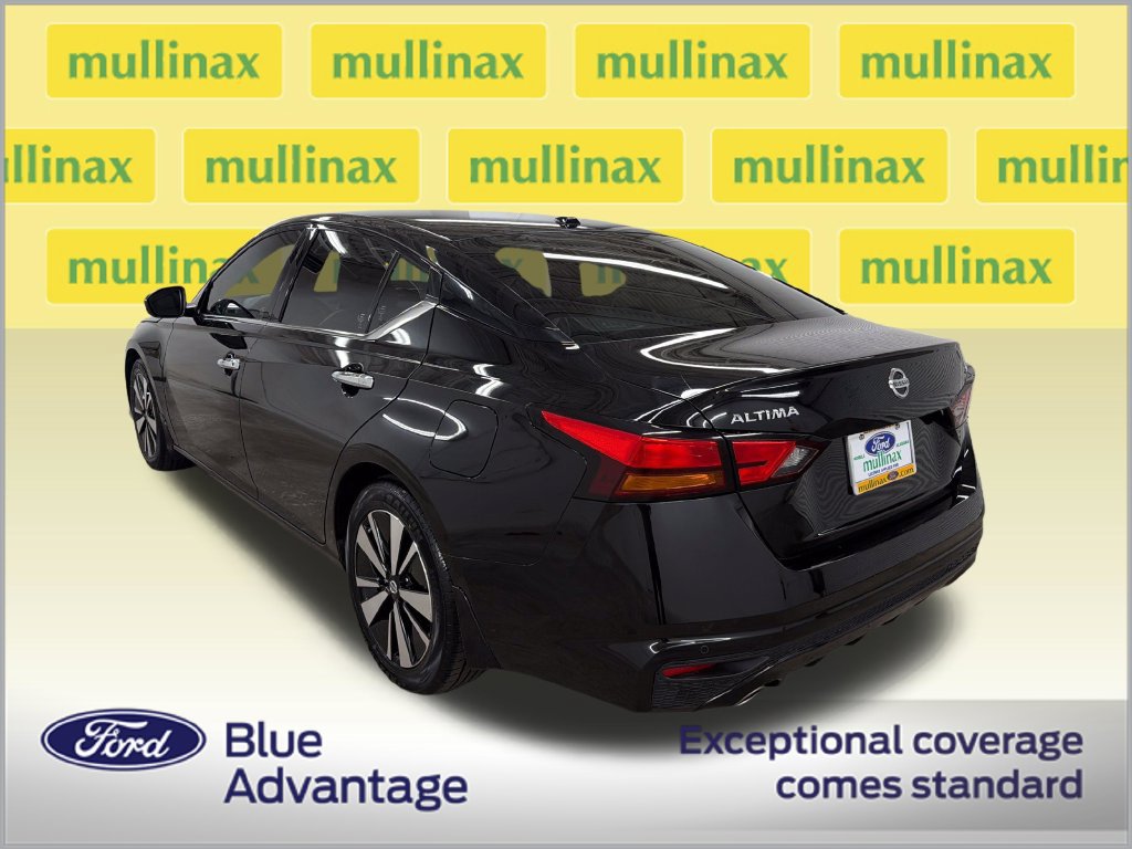 Used 2020 Nissan Altima 2.5 SL FWD image 11