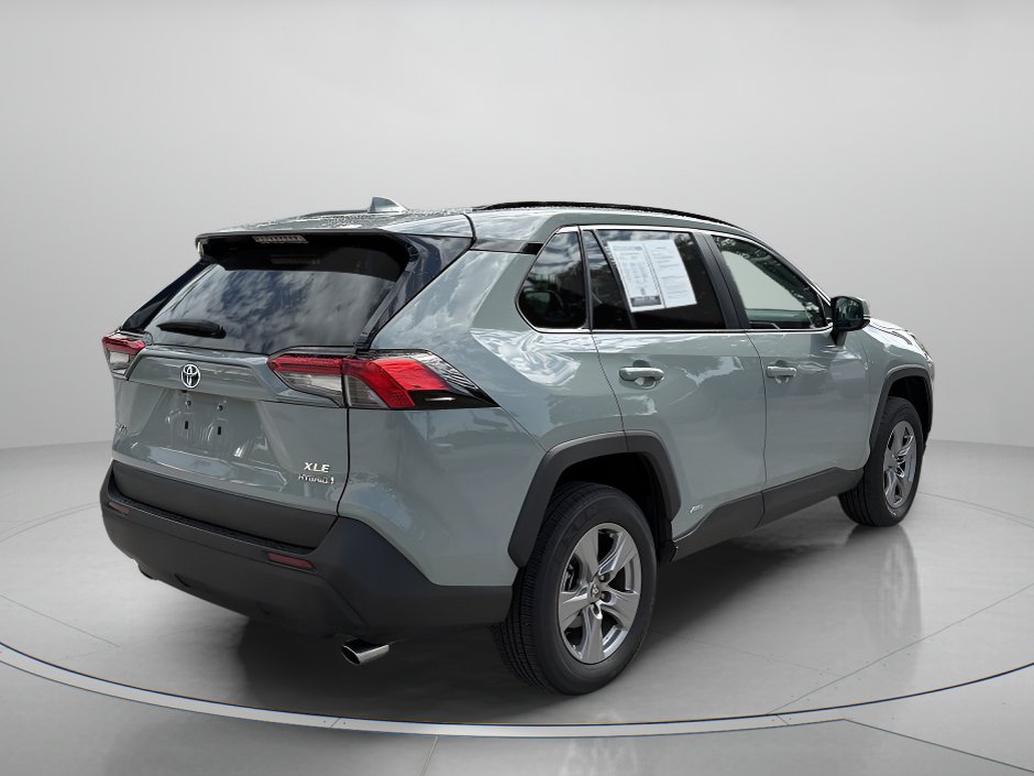 Used 2023 Toyota RAV4 XLE w/ Convenience Package AWD/4WD image 3