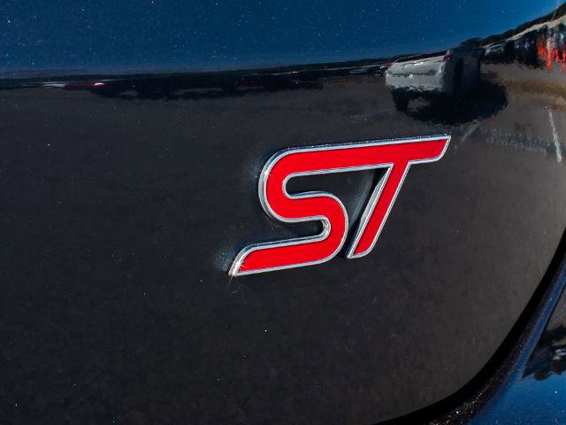 Certified 2022 Ford Edge ST w/ Equipment Group 401A image 11