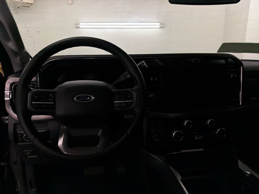 Certified 2025 Ford F450 Lariat w/ Lariat Ultimate Package AWD/4WD image 10