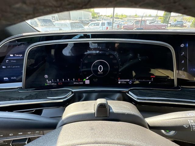 Used 2024 Cadillac Escalade ESV Premium Luxury w/ Performance Package image 36