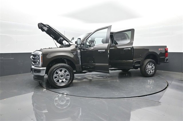 Certified 2025 Ford F350 King Ranch w/ Chrome Package image 44