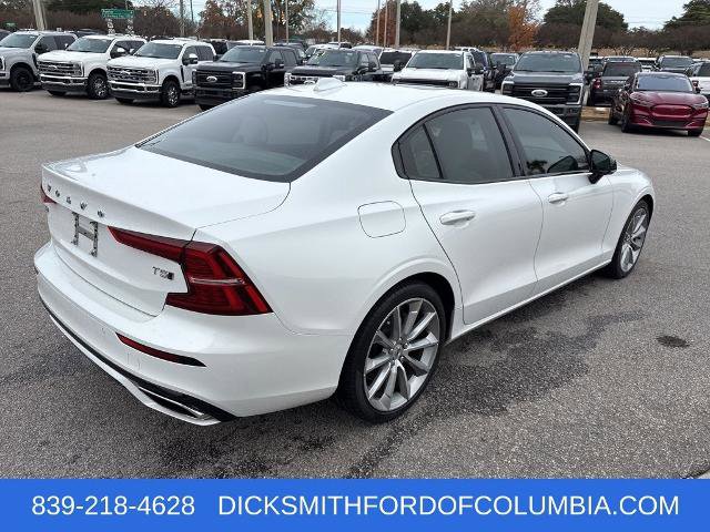 Used 2021 Volvo S60 T5 Momentum w/ Advanced Package image 5