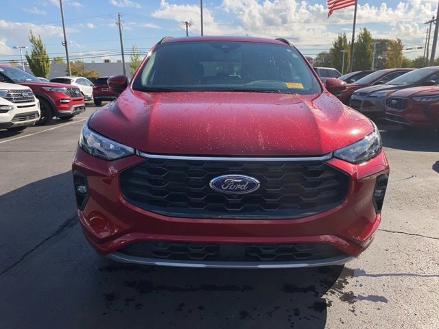 Certified 2024 Ford Escape ST-Line Elite w/ Premium Technology Package image 8