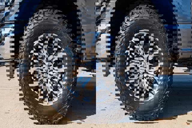 Certified 2021 Ford F150 Lariat image 6